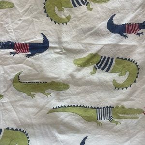 3 piece pottery barn alligator or crocodile kids twin sheet set.